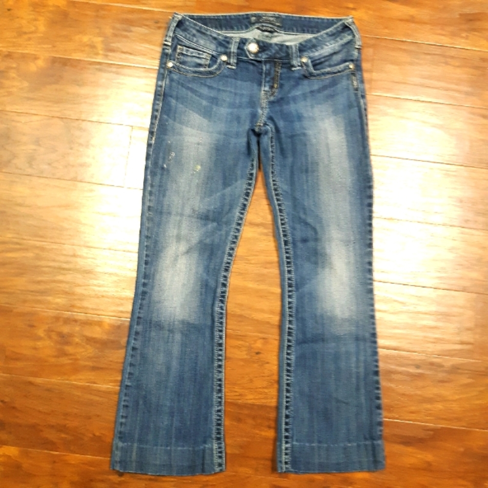 Silver Jeans Co. Tuesday low rise slim boot cut blue jeans